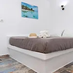 Apartment Luxury Naxos Superior With Balcony Steps Away From Naxos City