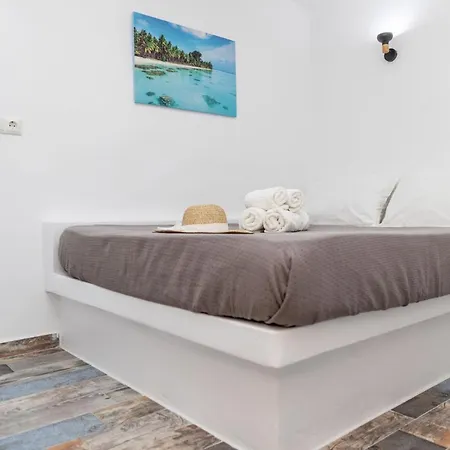 Apartment Superior Apartment For 5 Dpan Saint George Naxos