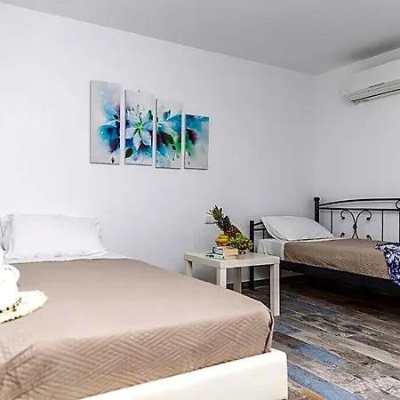 Apartman Luxury Naxos Superior With Balcony Steps Away From Naxos City