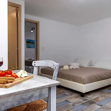 Luxury Naxos Superior With Balcony Steps Away From Apartment