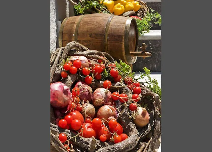 Luxury Naxos Superior With Balcony Steps Away From Appartamento